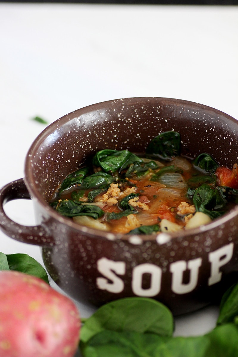 zuppa toscana soup in bowl