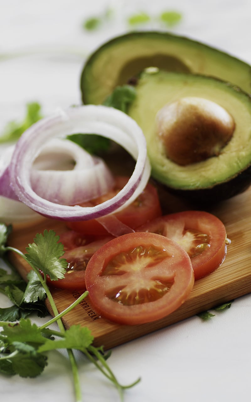 Healthy guacamole ingredients