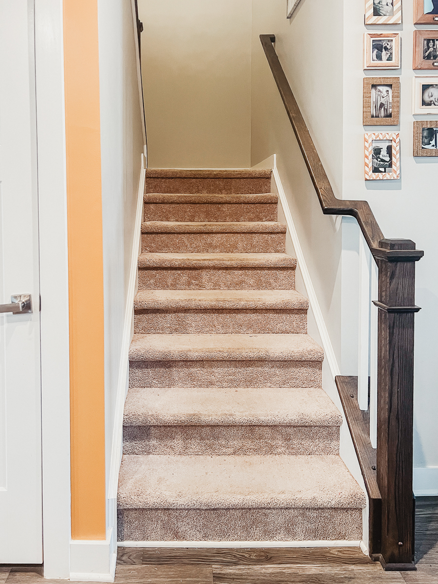 The Best Way To Clean Carpeted Stairs [5 Different Ways]