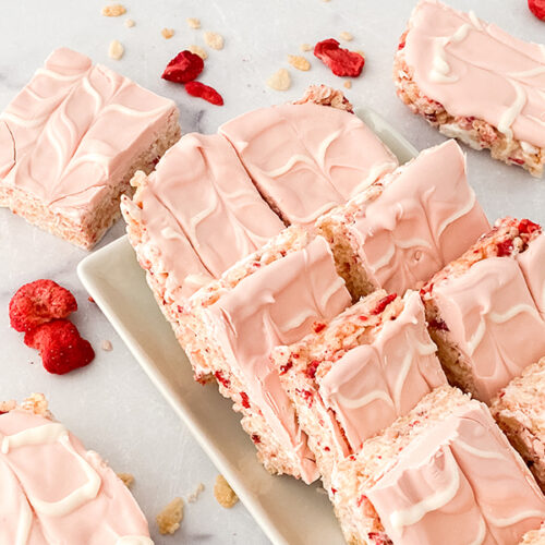 strawberry shortcake rice krispy treats