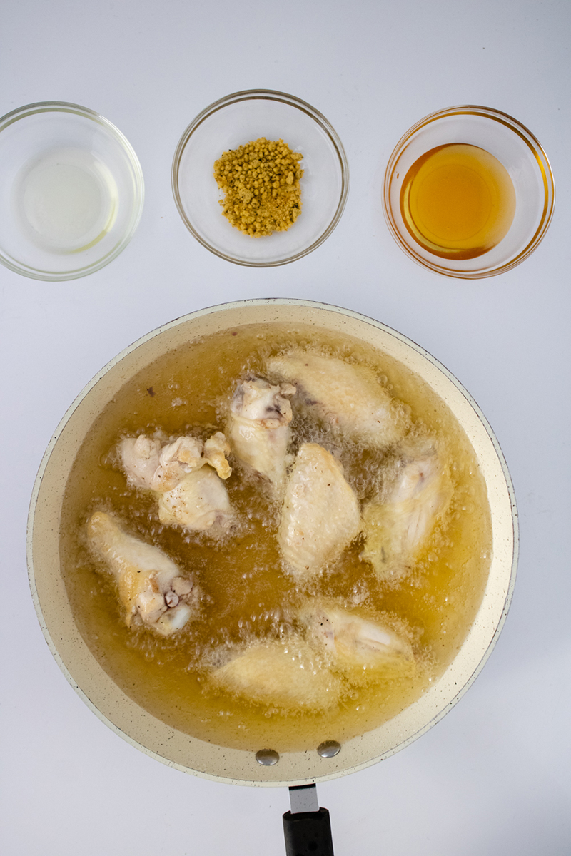 Cooking chicken in grease