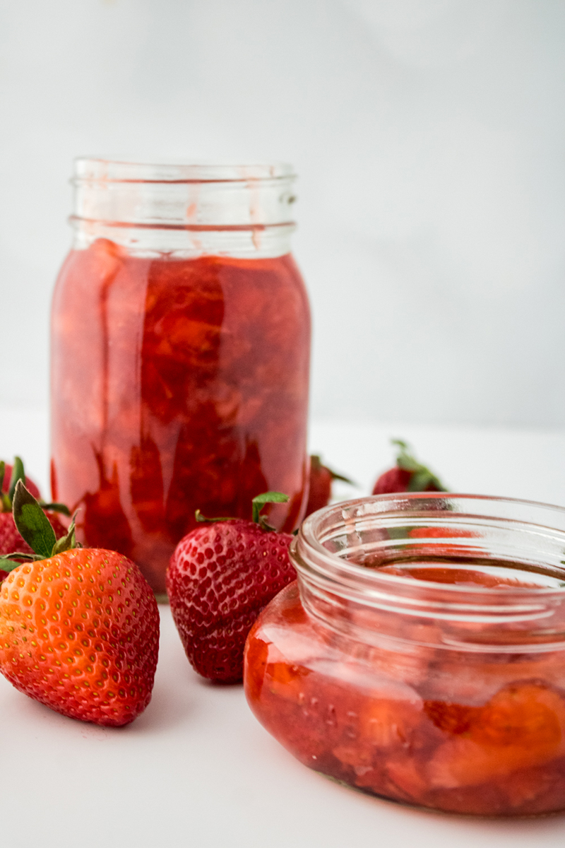Homemade strawberry preserves without pectin