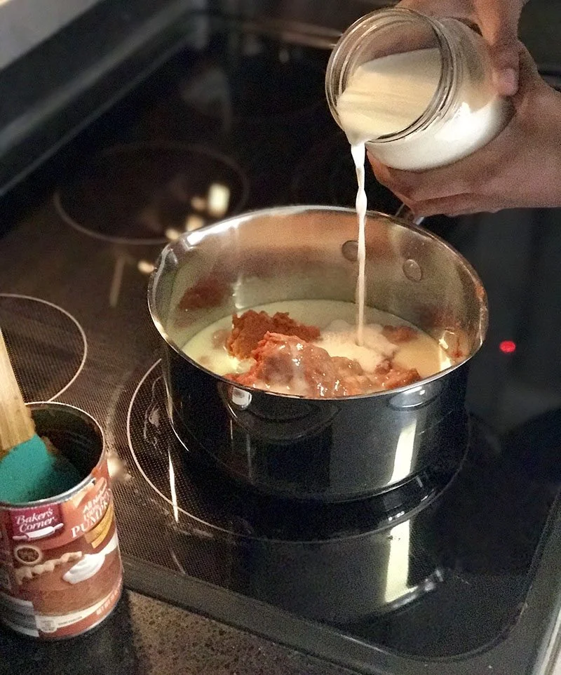 Pumpkin White Hot Chocolate15 | Kenya Rae milk for Pumpkin White Hot Chocolate