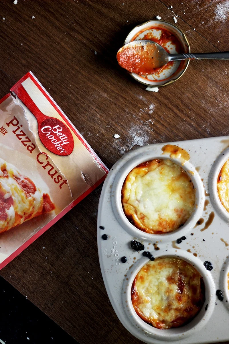 pepperoni pizza muffins 18 | Kenya Rae betty crocker pizza crust pizza muffins