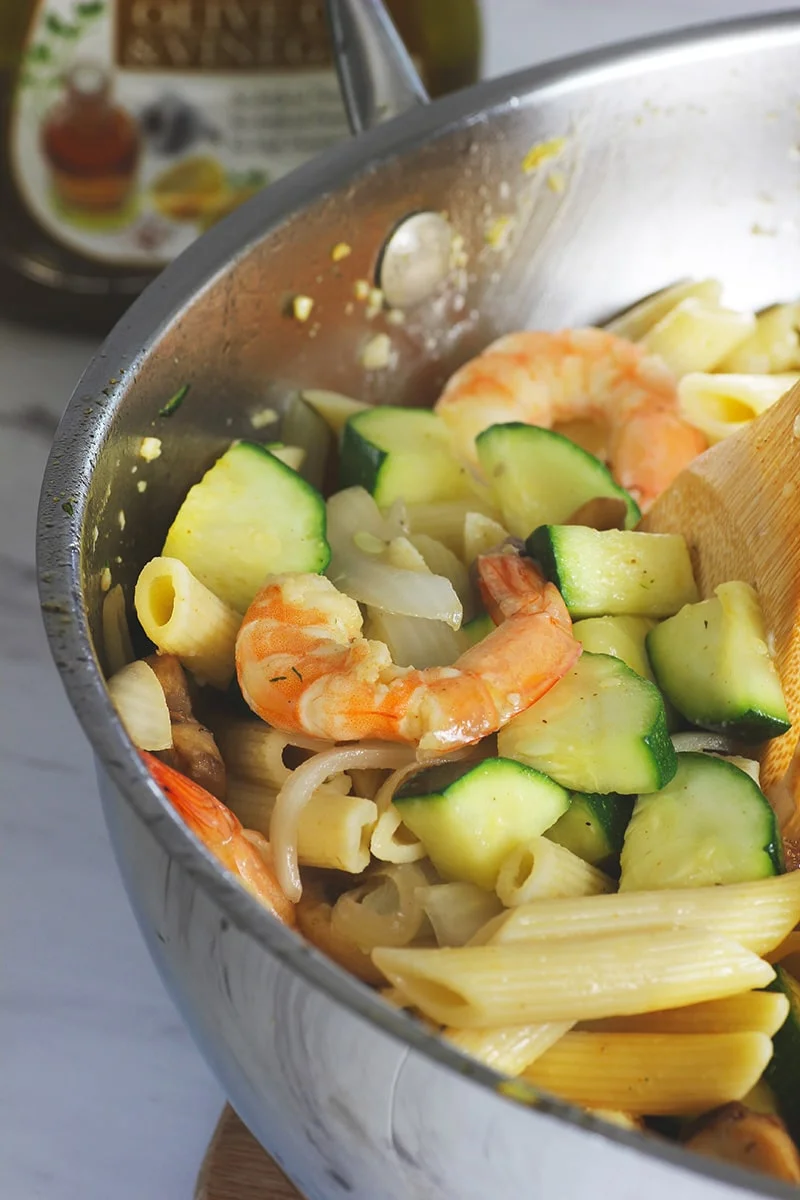 shrimp and zucchini penne 24 | Kenya Rae shrimp and zuccini penne pasta